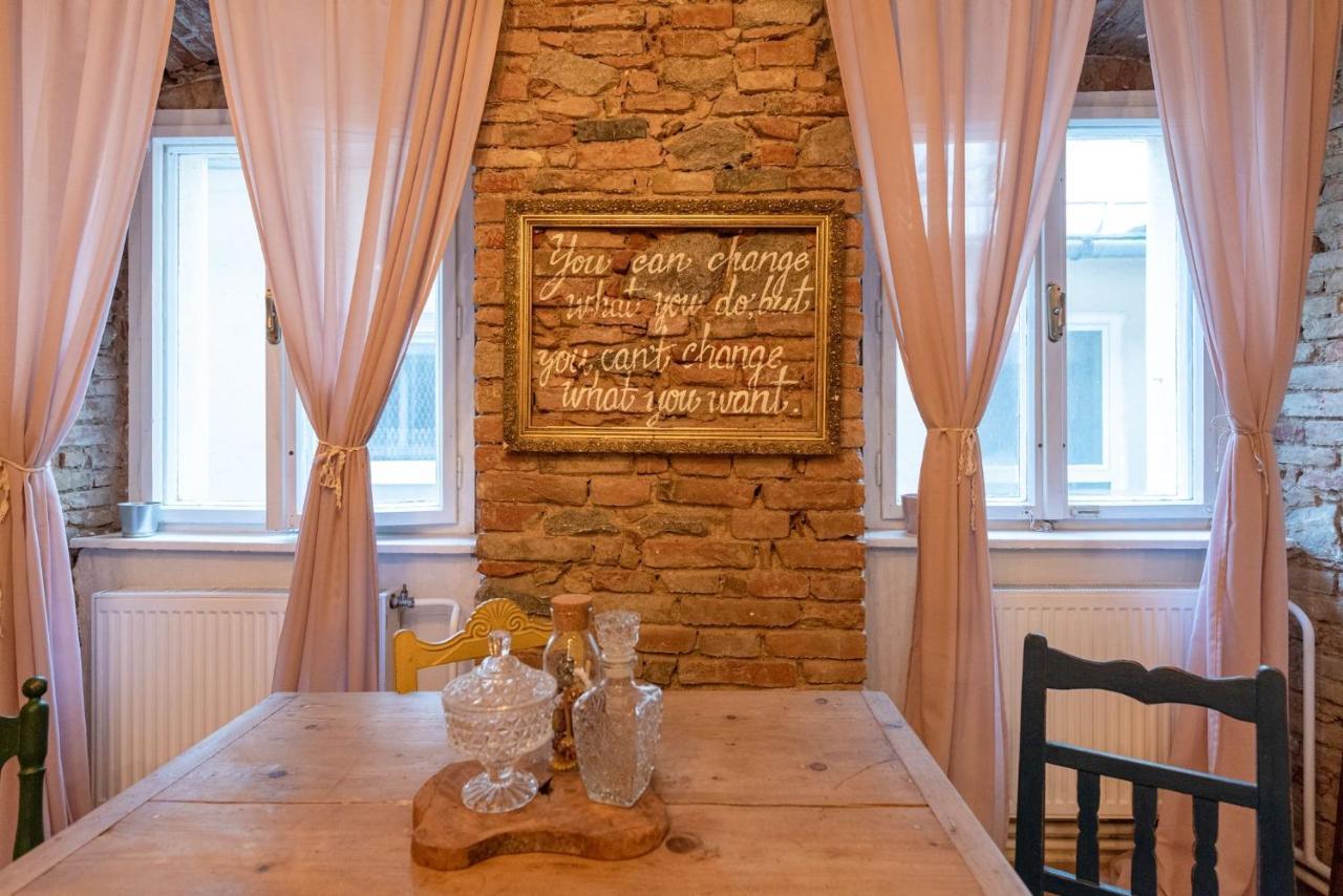 Accommodation At The Folklore Apartment Μπρατισλάβα Εξωτερικό φωτογραφία
