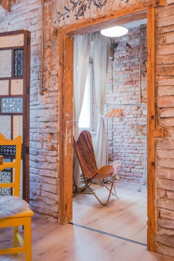 Accommodation At The Folklore Apartment Μπρατισλάβα Εξωτερικό φωτογραφία
